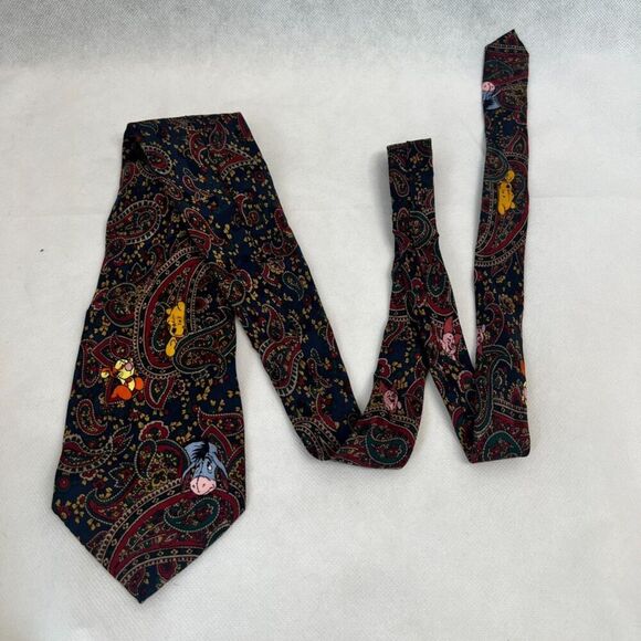 Walt Disney Co. The Disney Store 100% Silk Navy Paisley Winnie the Pooh Tie - Picture 4 of 4